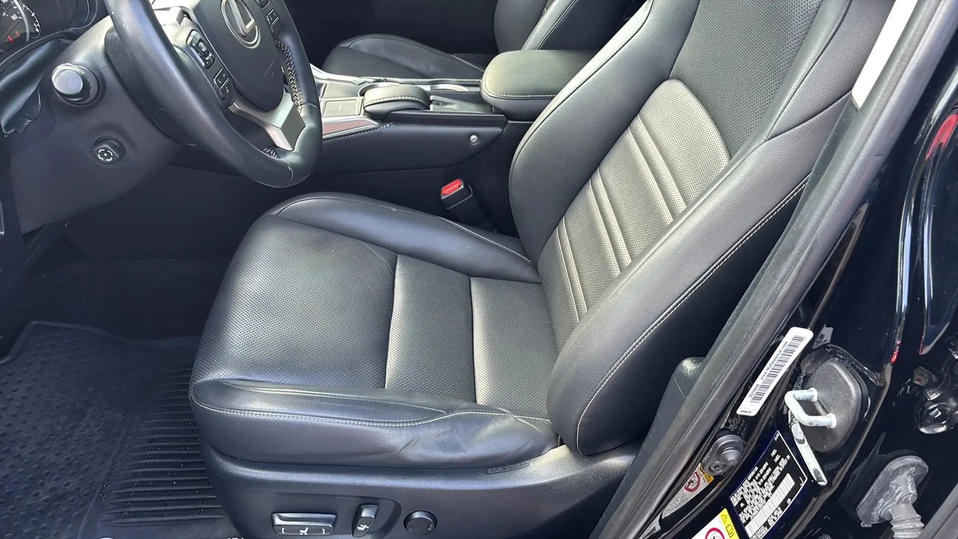 Used 2015 Lexus NX 200t FWD w/ Premium Package image 19