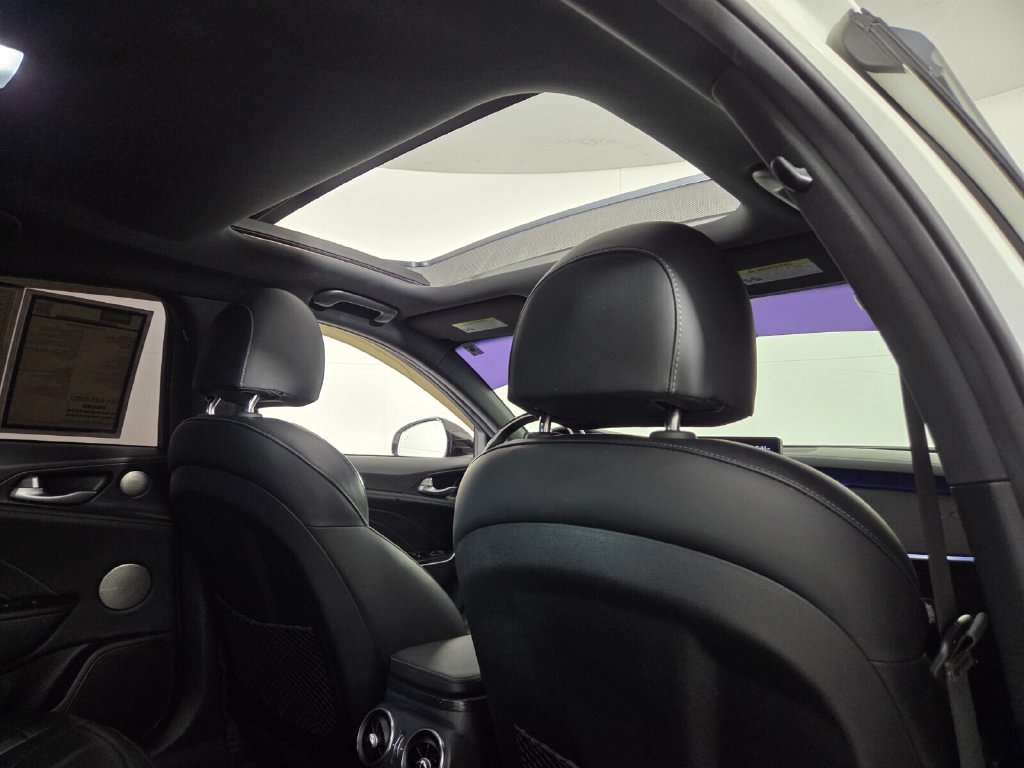Used 2022 Kia Stinger GT2 w/ Scorpion Package RWD image 31