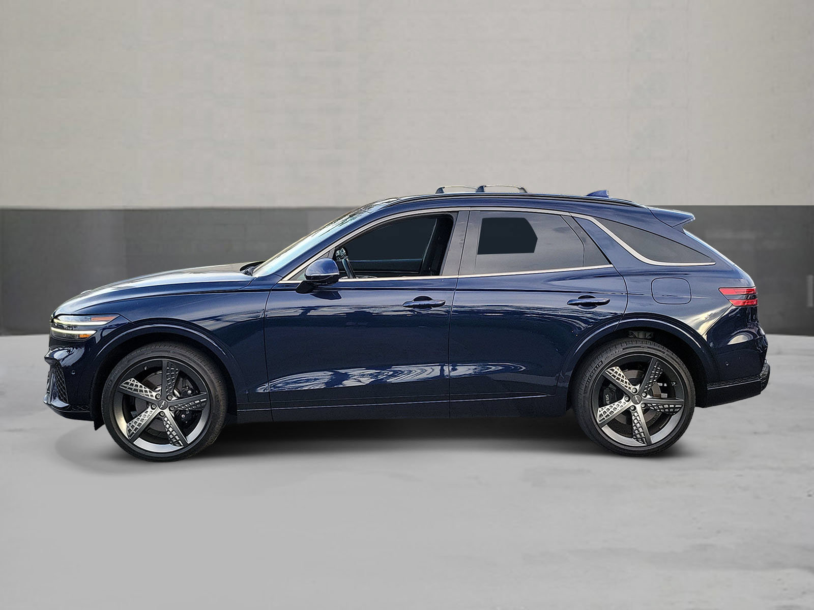 Certified 2024 Genesis GV70 2.5T w/ Sport Prestige Package AWD/4WD image 3