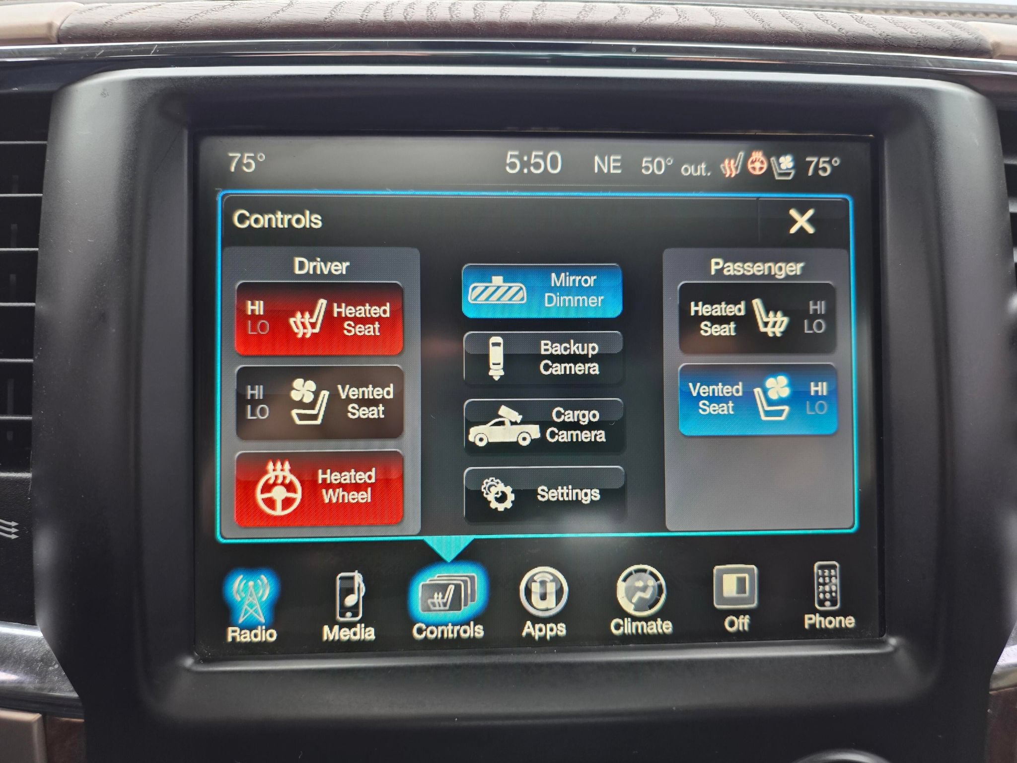 Used 2017 RAM 3500 Laramie Longhorn w/ Convenience Group AWD/4WD image 16