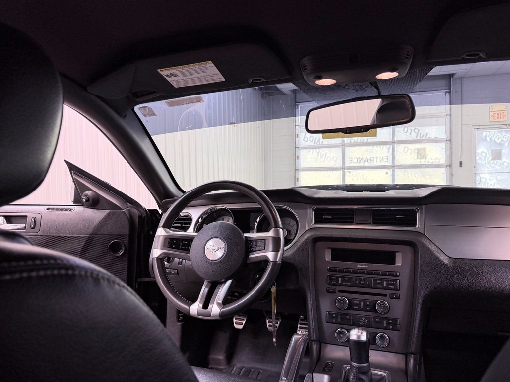 Used 2010 Ford Mustang GT RWD image 22