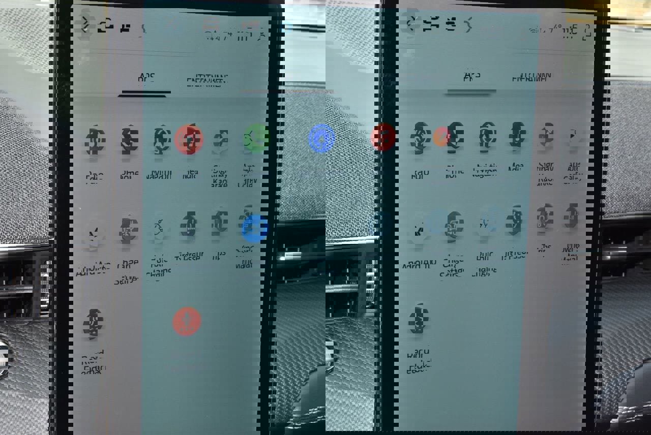 Certified 2025 Ford Mustang Mach-E Premium image 29