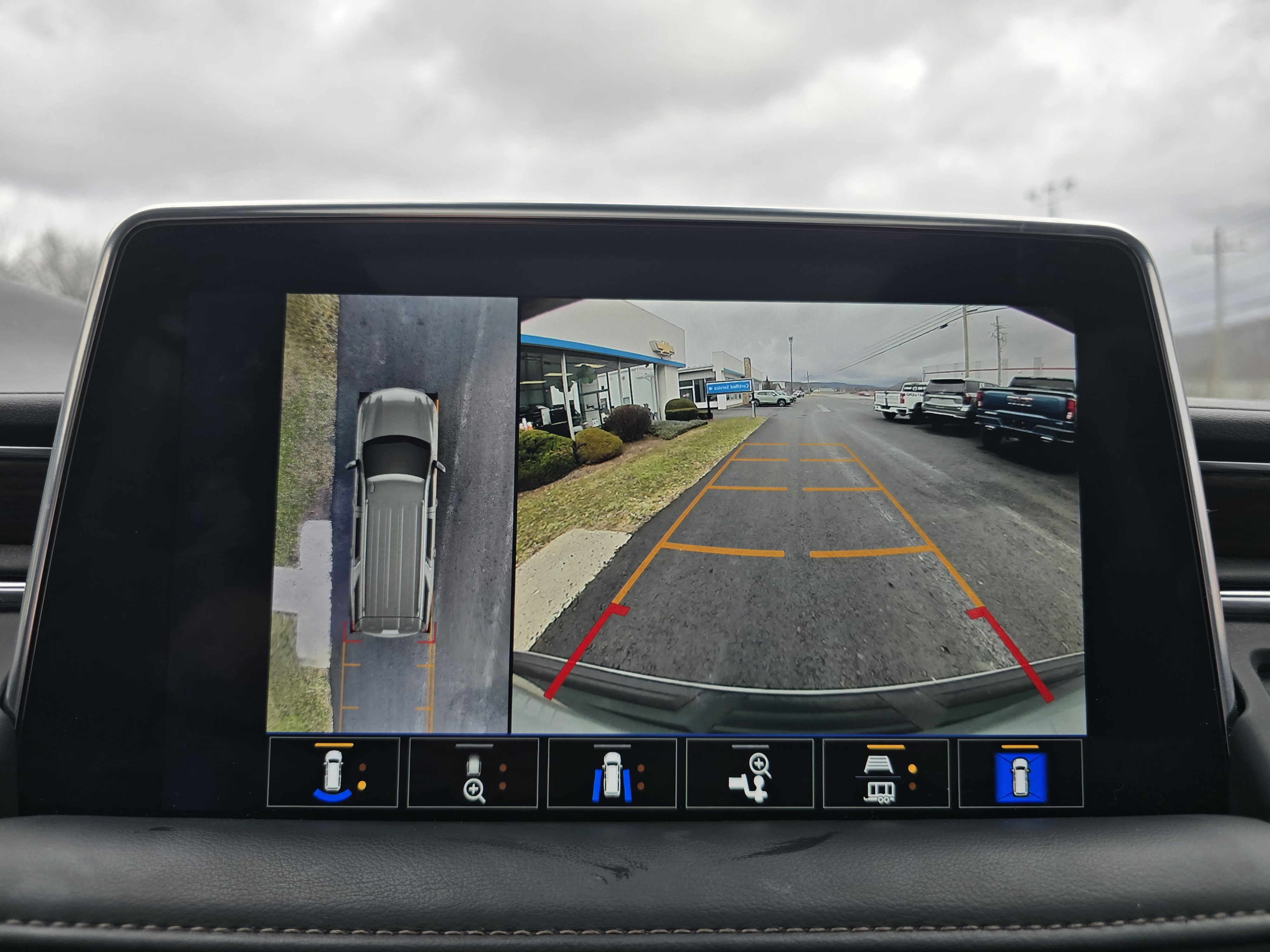 Used 2023 Chevrolet Tahoe High Country image 29