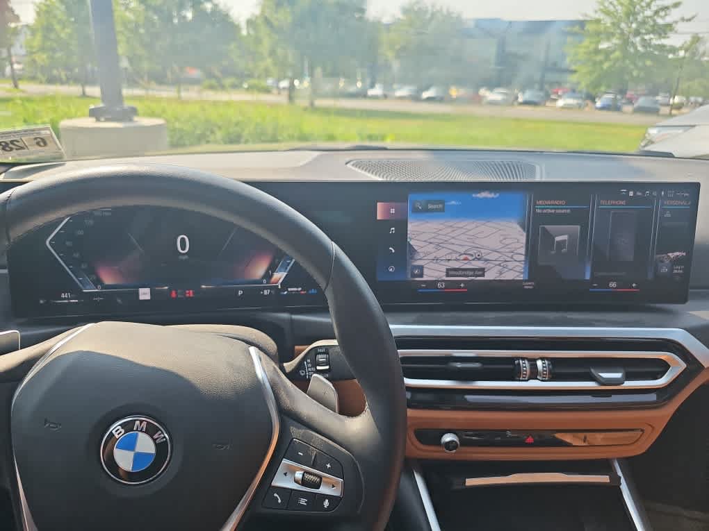 Used 2023 BMW 330i xDrive Sedan w/ Driving Assistance Package AWD/4WD image 10