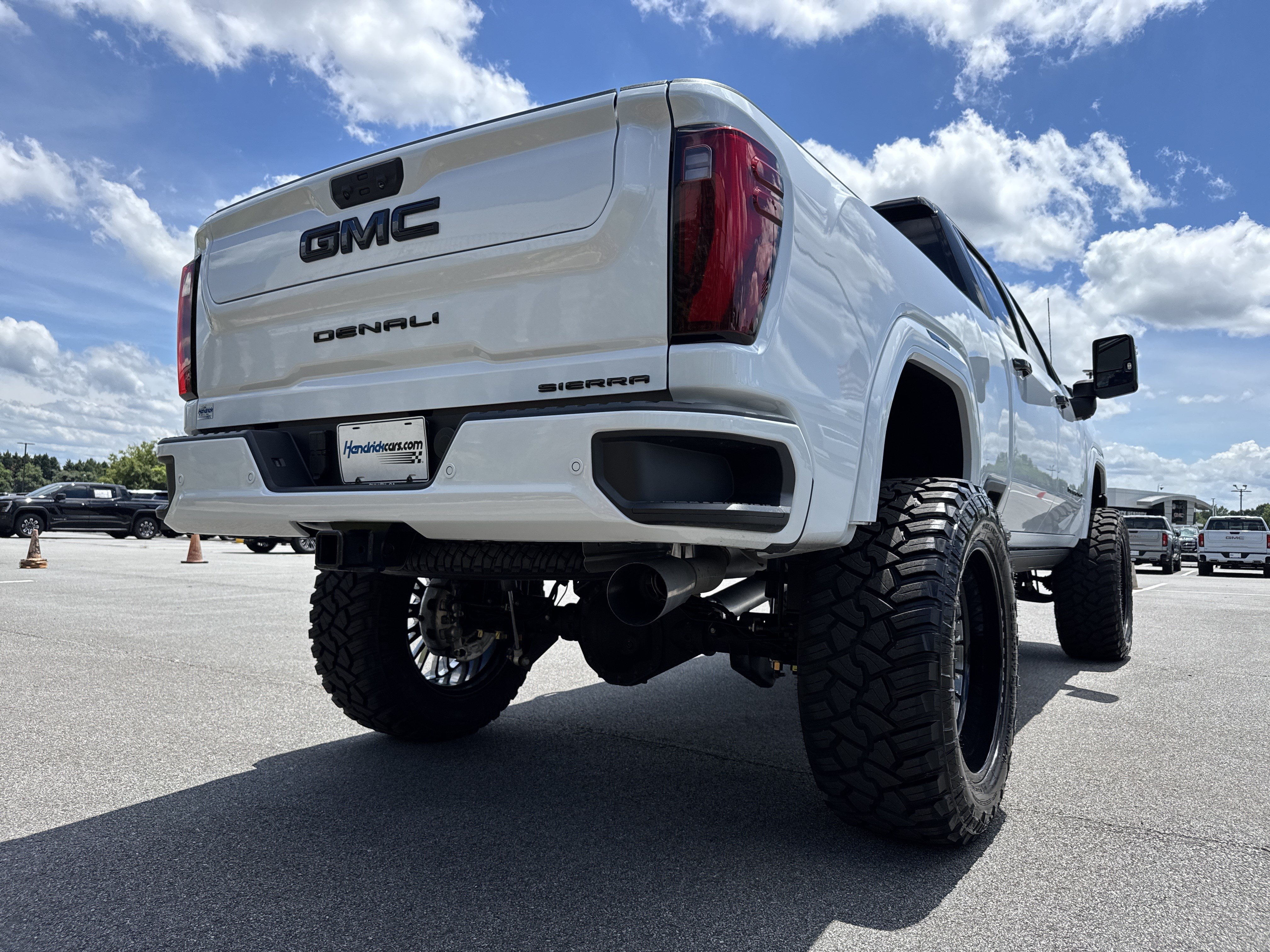 Used 2026 GMC Sierra 2500 Denali Ultimate w/ Max Trailering Package AWD/4WD image 10