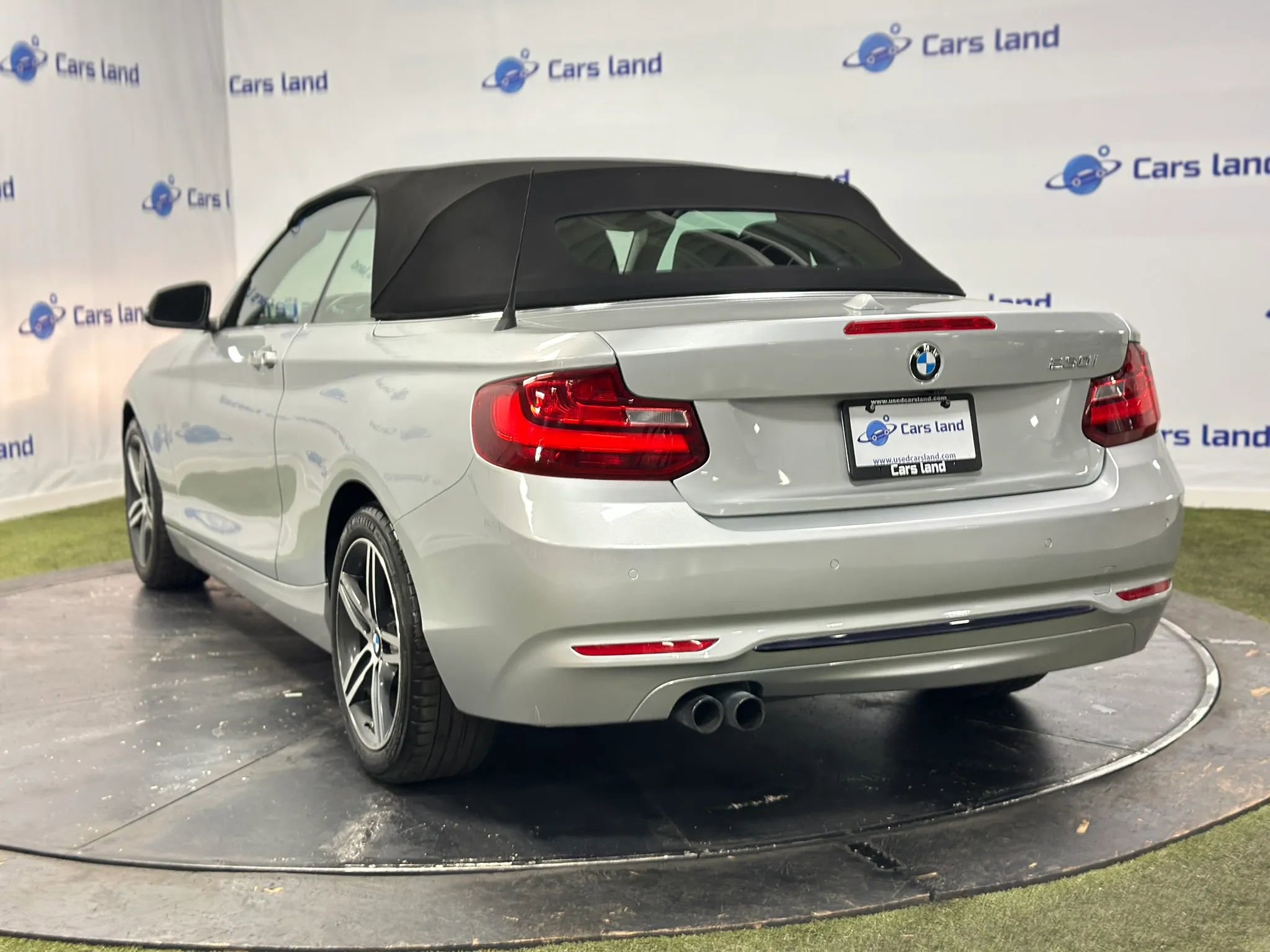 Used 2017 BMW 230i Convertible w/ Driving Assistance Package image 5