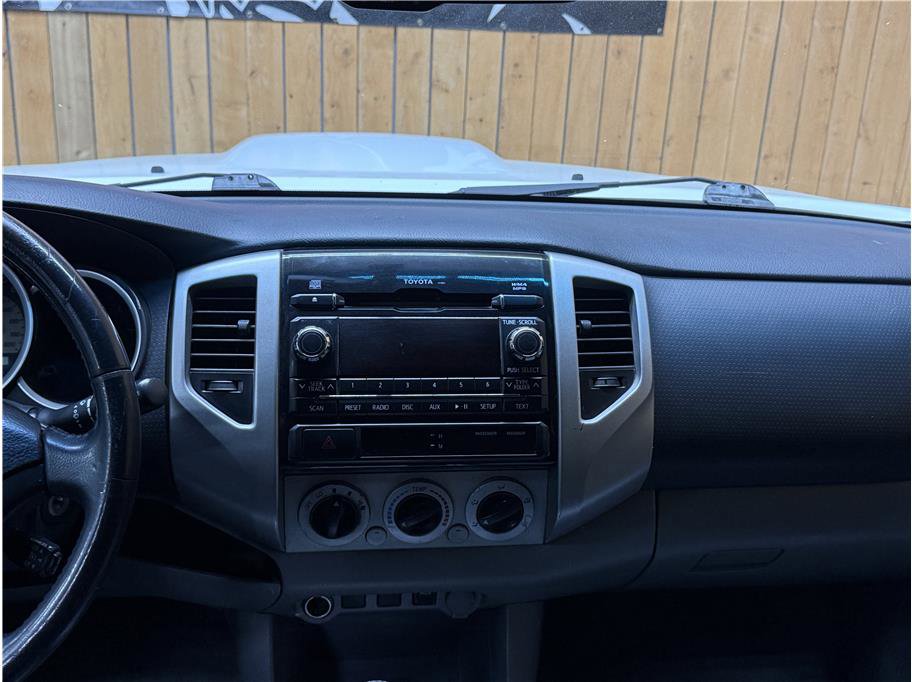 Used 2010 Toyota Tacoma PreRunner RWD image 18