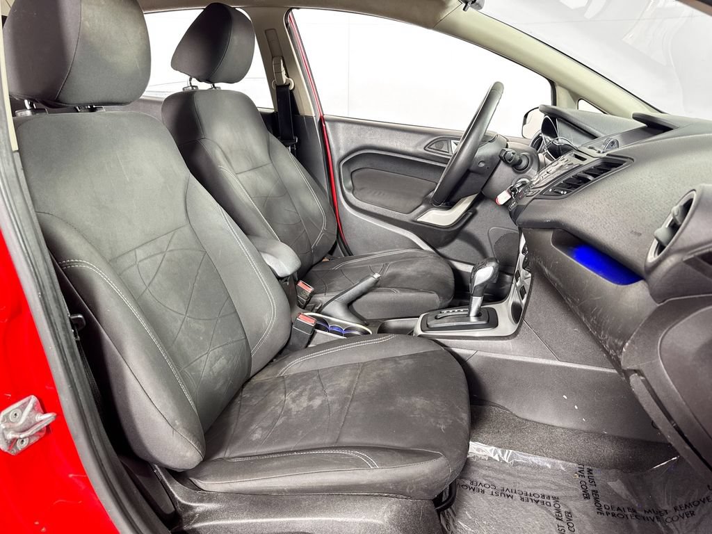 Used 2015 Ford Fiesta SE FWD image 27