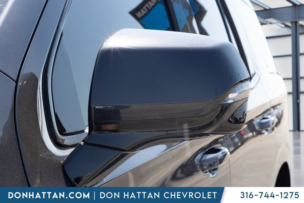 Used 2022 Chevrolet Tahoe LT w/ Luxury Package AWD/4WD image 28