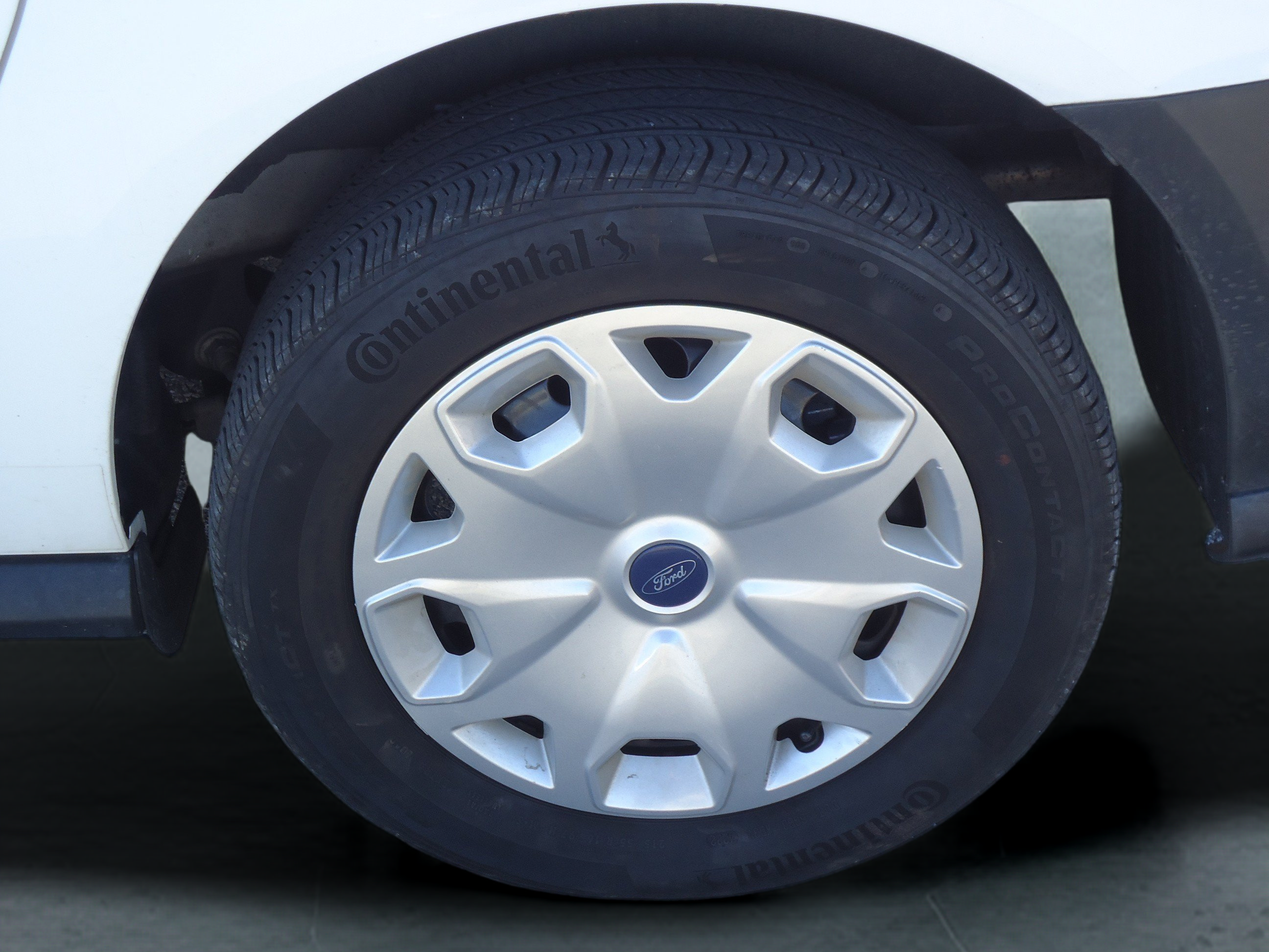 Used 2023 Ford Transit Connect XL FWD image 9