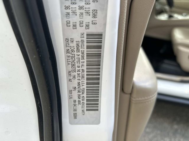 Used 2017 Jeep Grand Cherokee Limited image 34