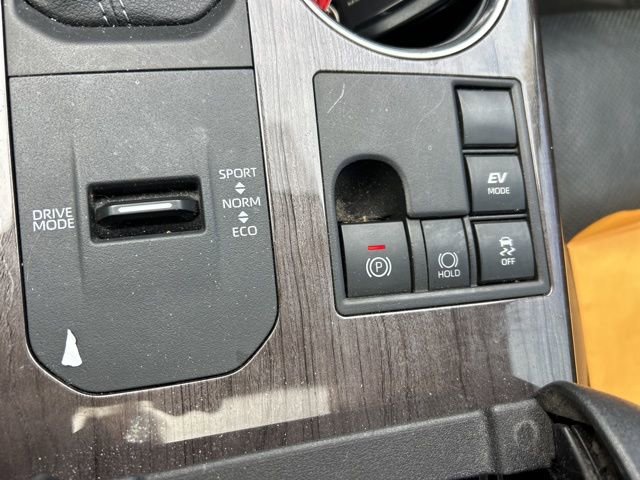 Used 2023 Toyota Highlander Limited image 23
