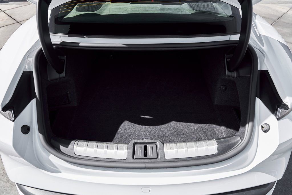 Used 2020 Porsche Taycan Turbo image 18