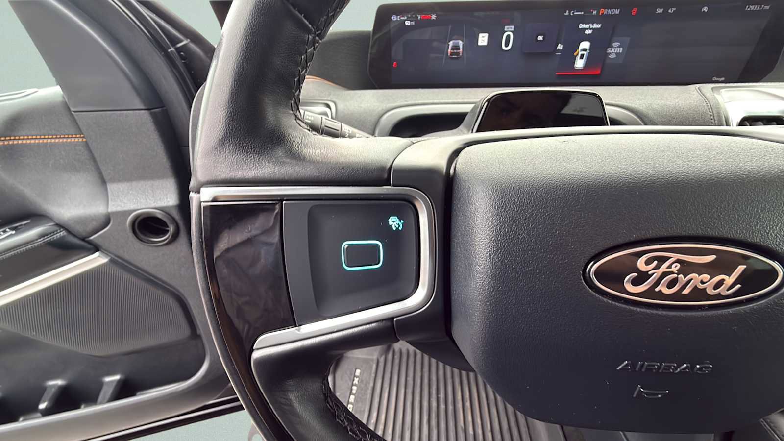 Used 2025 Ford Expedition Tremor image 27