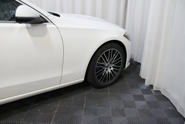 New 2025 Mercedes-Benz C 300 4MATIC Sedan image 10