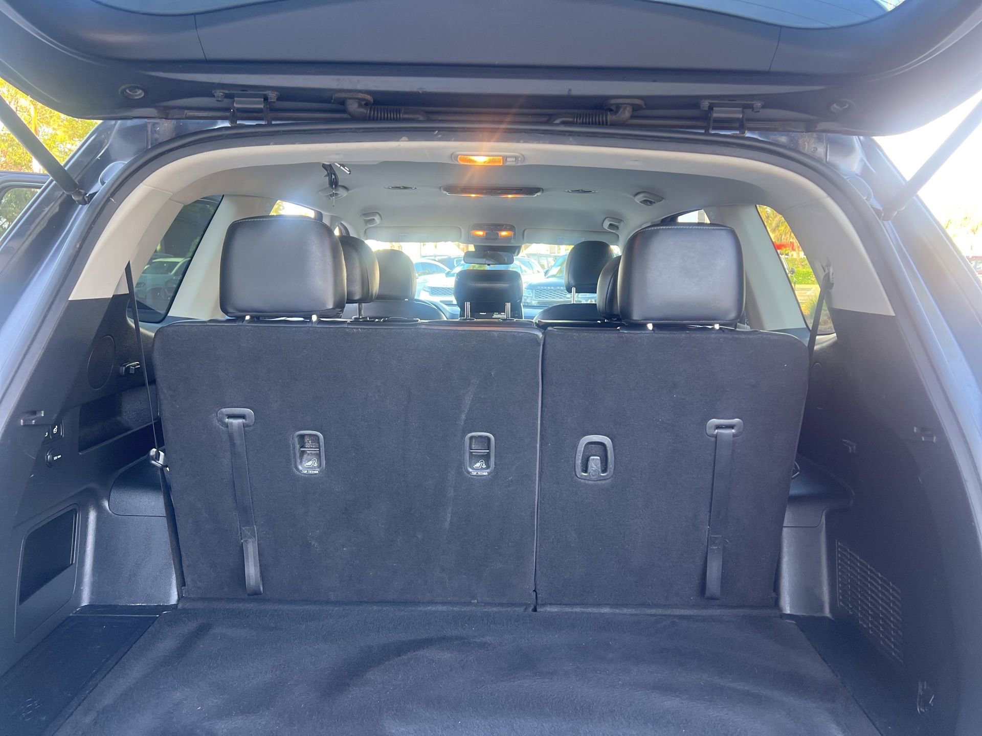 Used 2020 Kia Telluride LX image 13