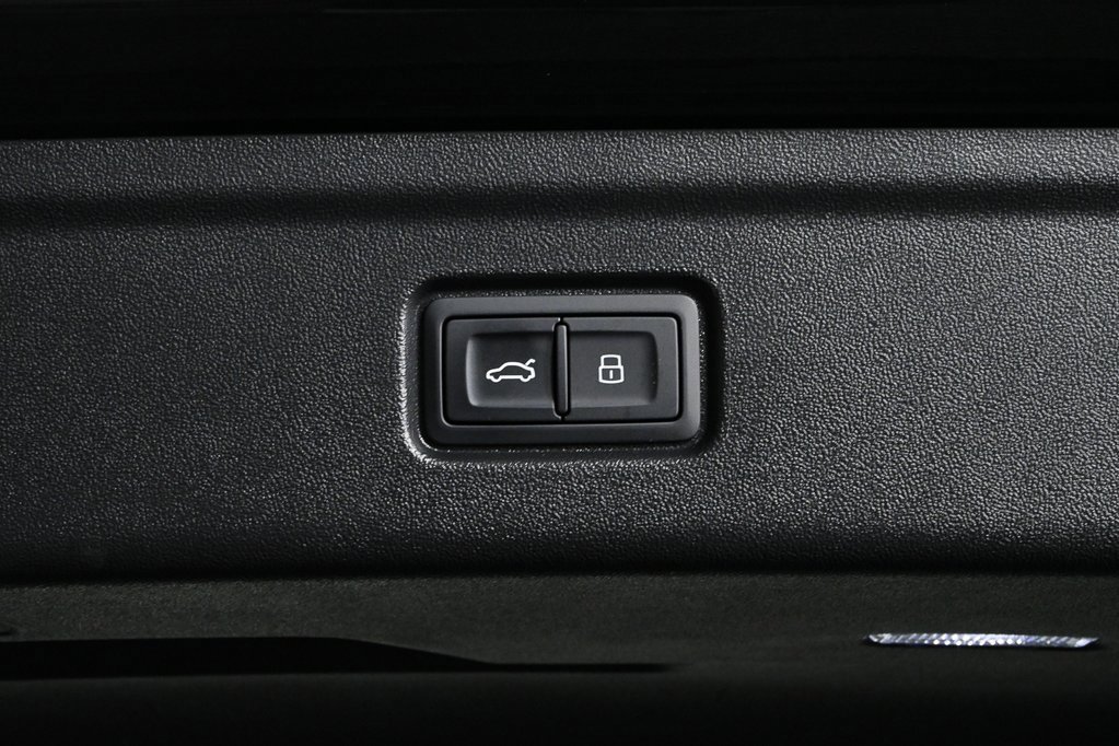 New 2025 Audi S6 e-tron Premium Plus image 32
