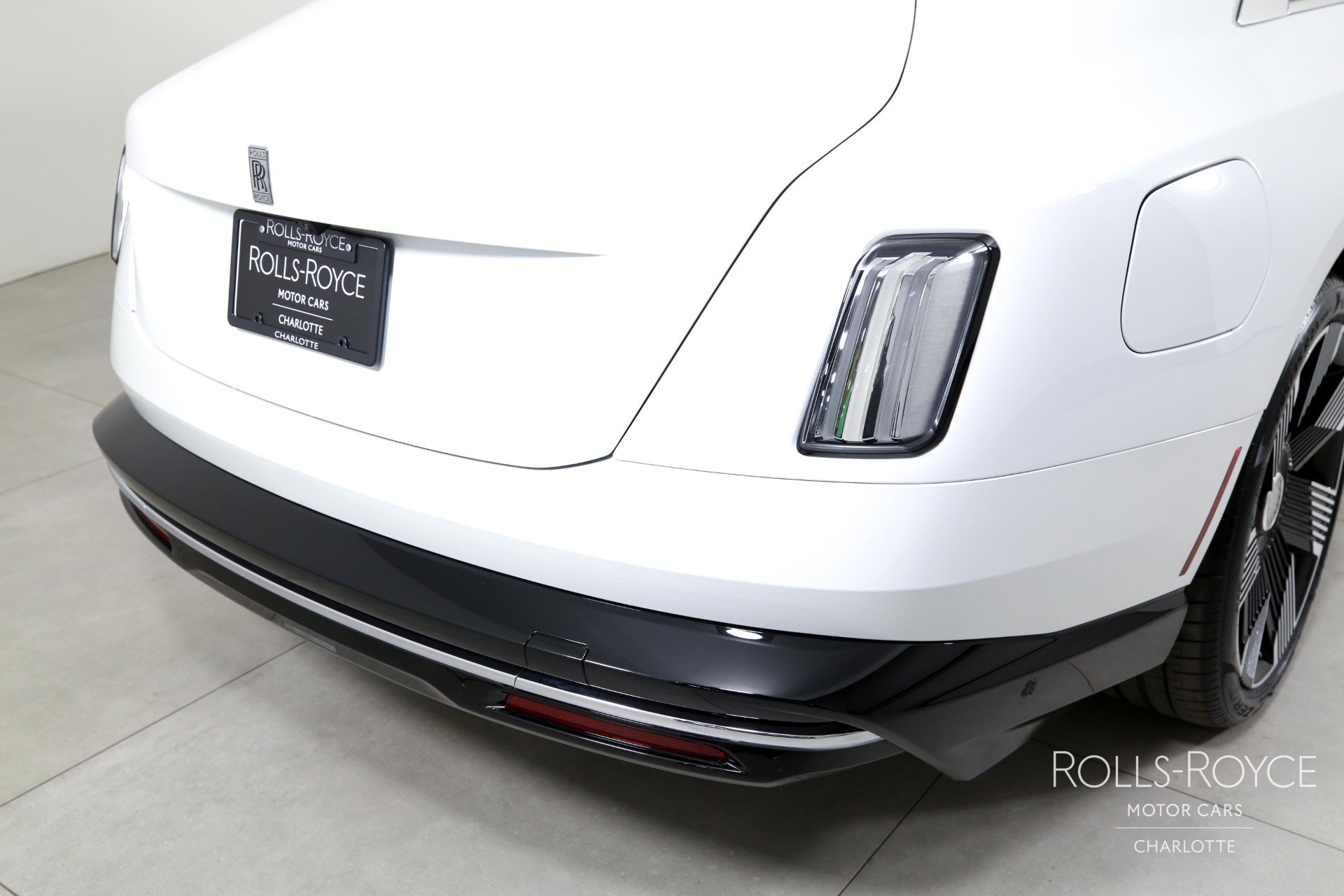 Used 2024 Rolls-Royce Spectre w/ Spectre Launch Package image 37