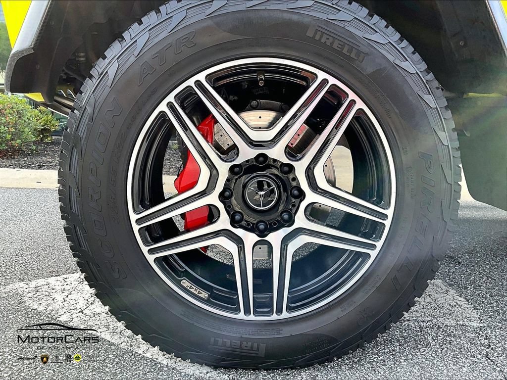 Used 2018 Mercedes-Benz G 550 Squared image 9