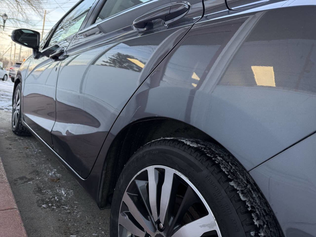 Used 2015 Honda Fit EX image 30