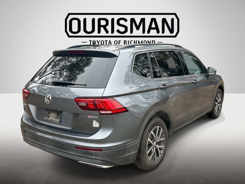 Used 2019 Volkswagen Tiguan SE w/ Panoramic Sunroof Package image 5
