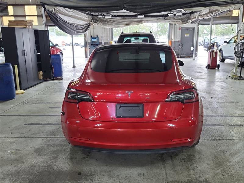 Used 2022 Tesla Model 3 Standard Range image 5