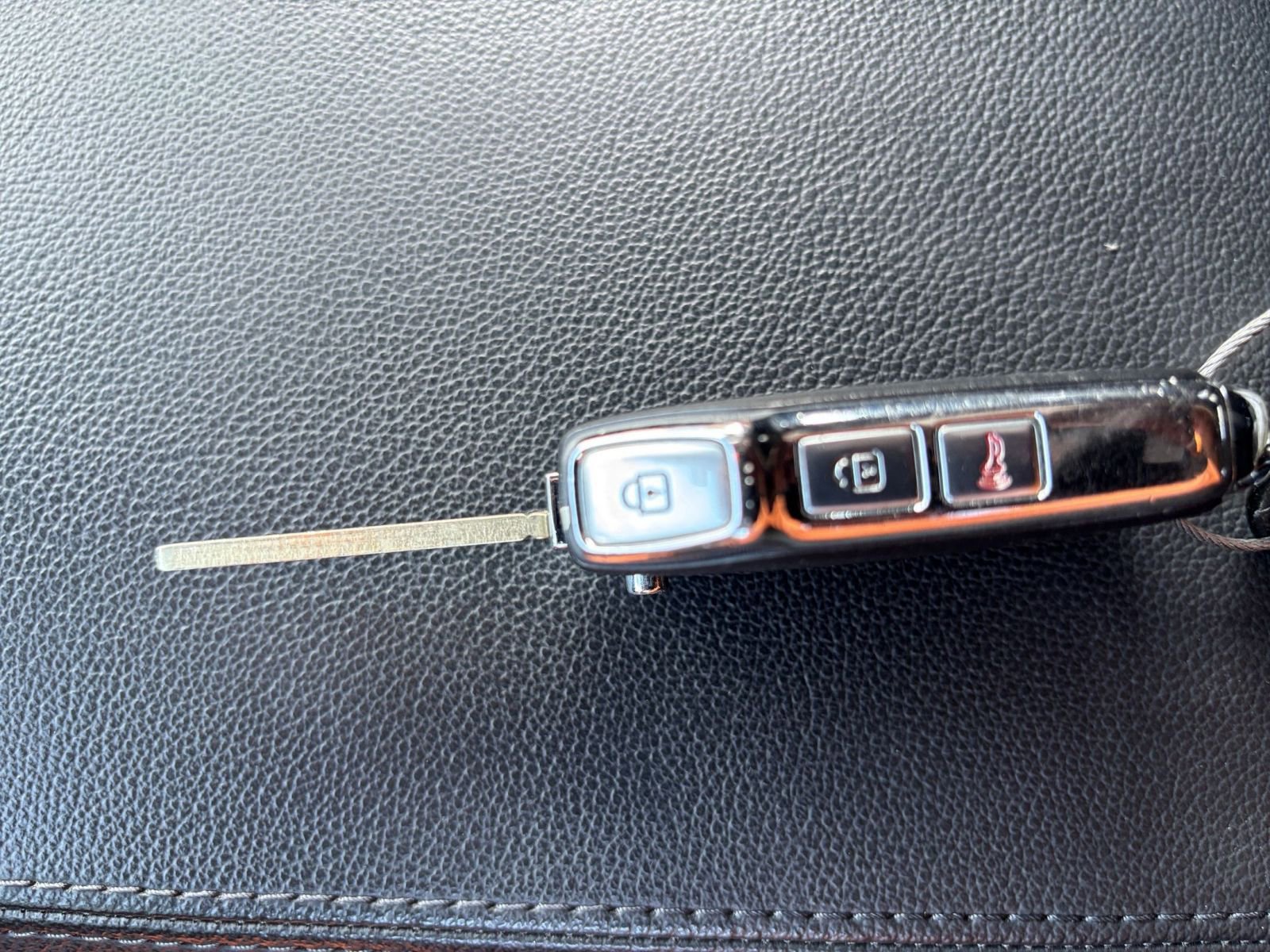 Used 2025 Kia Sportage LX FWD image 21