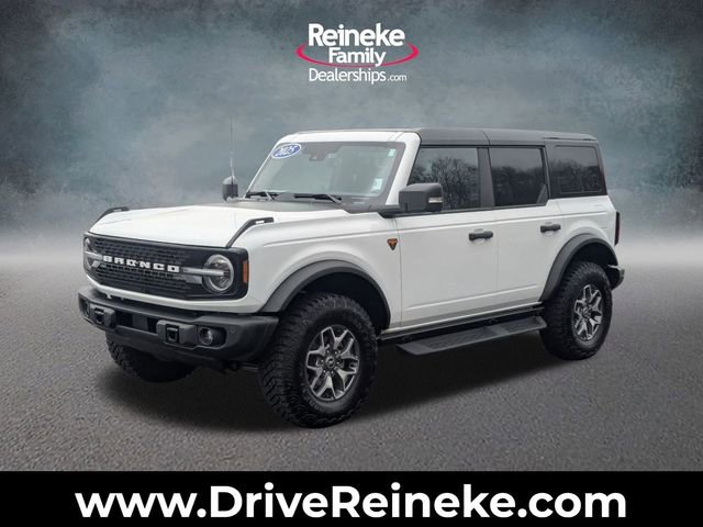 Used 2025 Ford Bronco Badlands image 1
