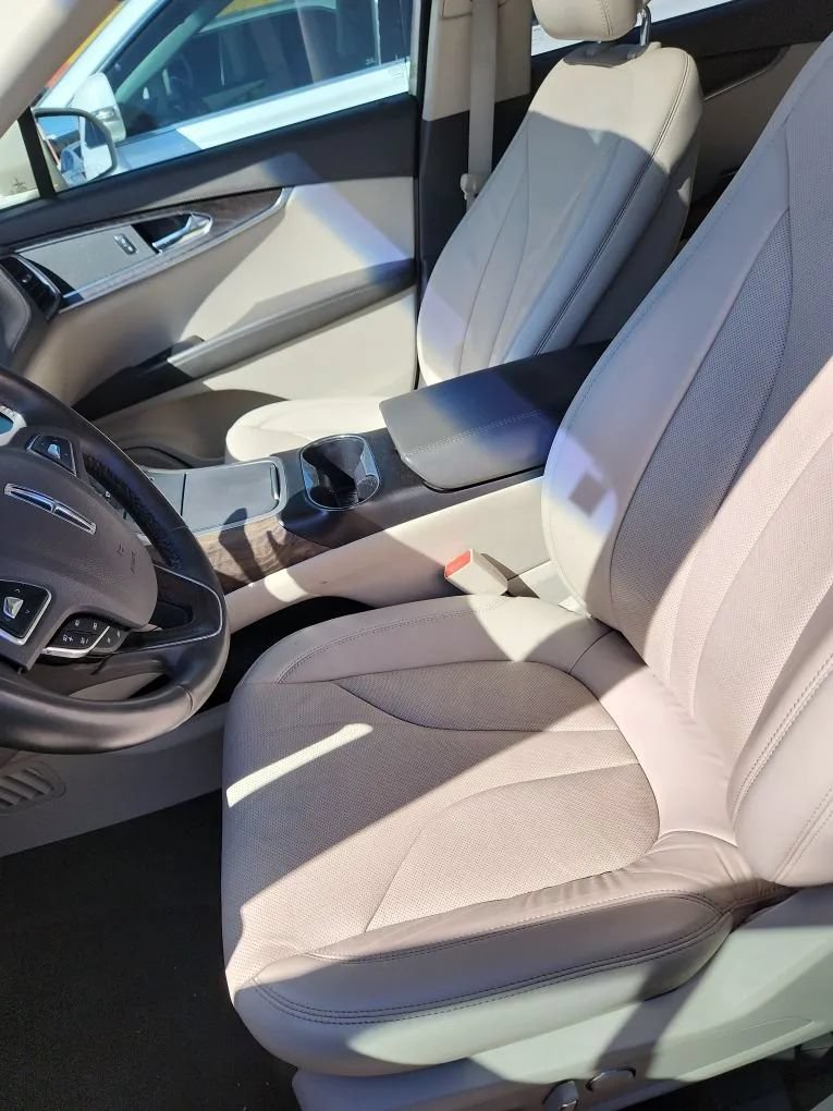 Used 2018 Lincoln MKX Reserve FWD image 11