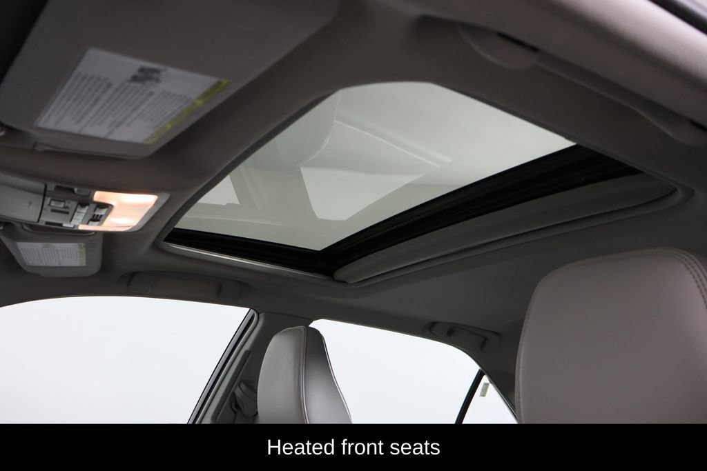 Used 2015 Toyota Camry XLE w/ Moonroof Package image 23