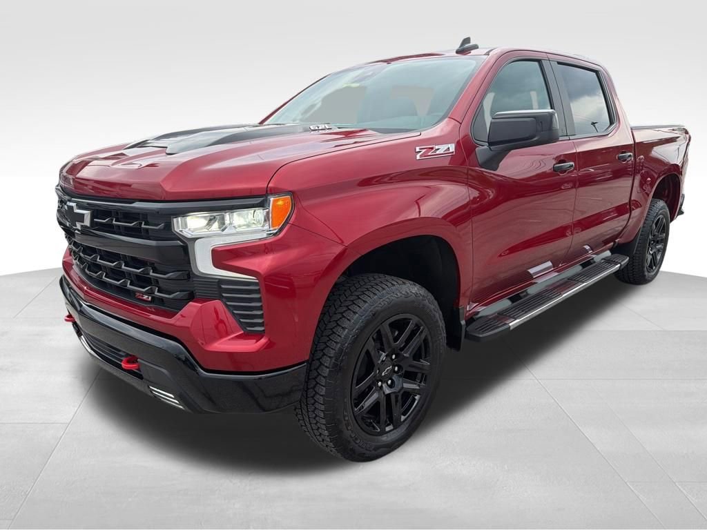 Used 2025 Chevrolet Silverado 1500 LT Trail Boss w/ Convenience Package II AWD/4WD image 3