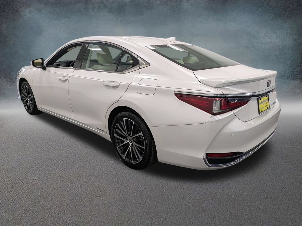 Used 2022 Lexus ES 300h w/ Premium Package FWD image 6
