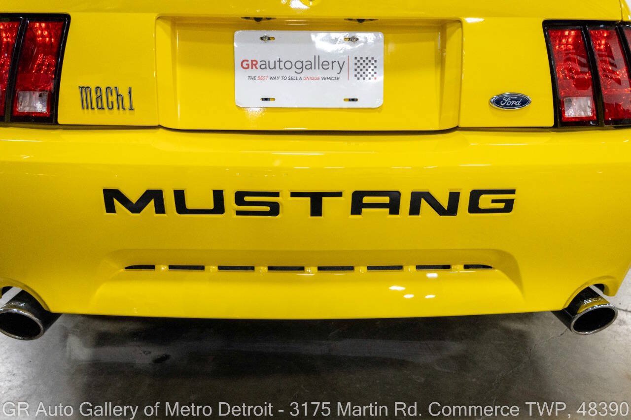 Used 2004 Ford Mustang Mach 1 RWD image 31