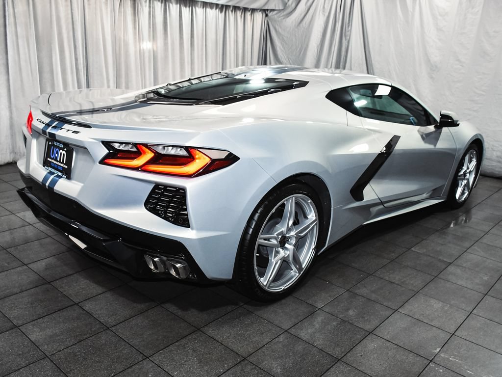 Used 2023 Chevrolet Corvette Stingray Premium Cpe w/ Body-Color Dual Roof Package RWD image 6