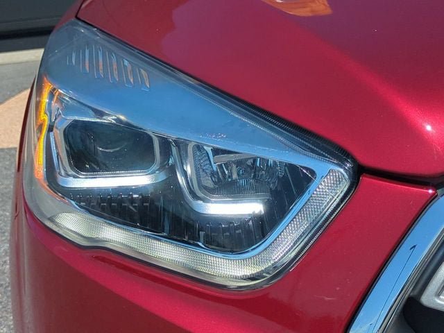 Used 2019 Ford Escape Titanium FWD image 10