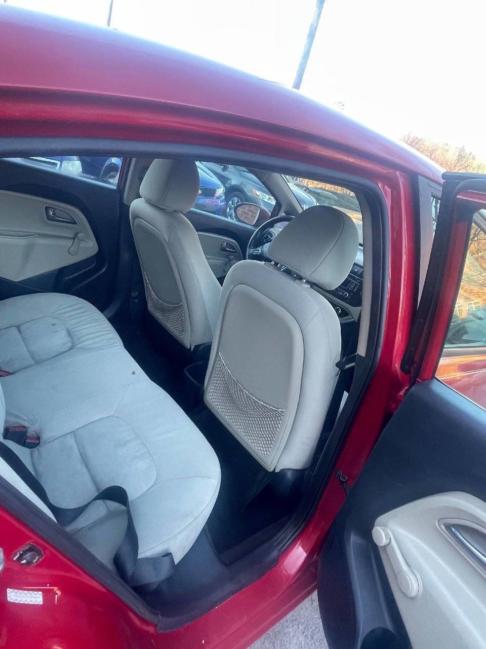 Used 2012 Kia Rio LX image 17