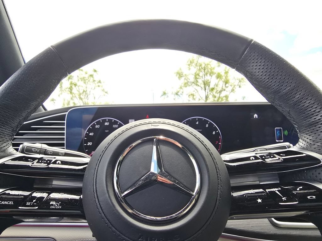 Certified 2025 Mercedes-Benz GLS 450 4MATIC image 29