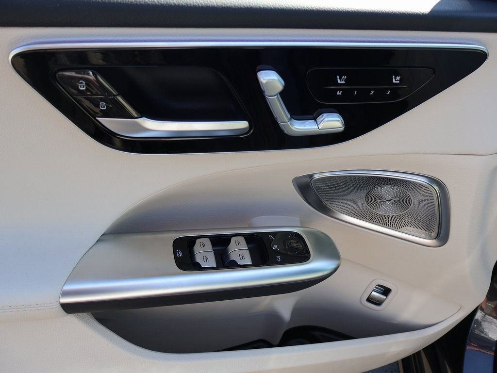 Certified 2025 Mercedes-Benz C 300 4MATIC Sedan image 24