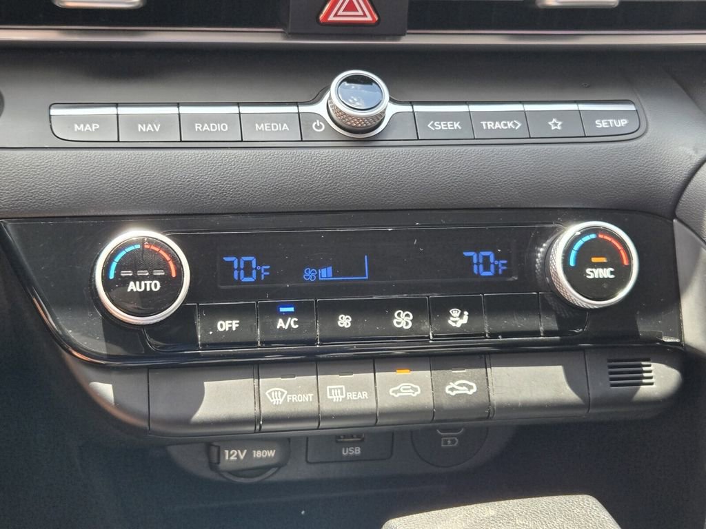 Certified 2024 Hyundai Elantra SEL FWD image 20