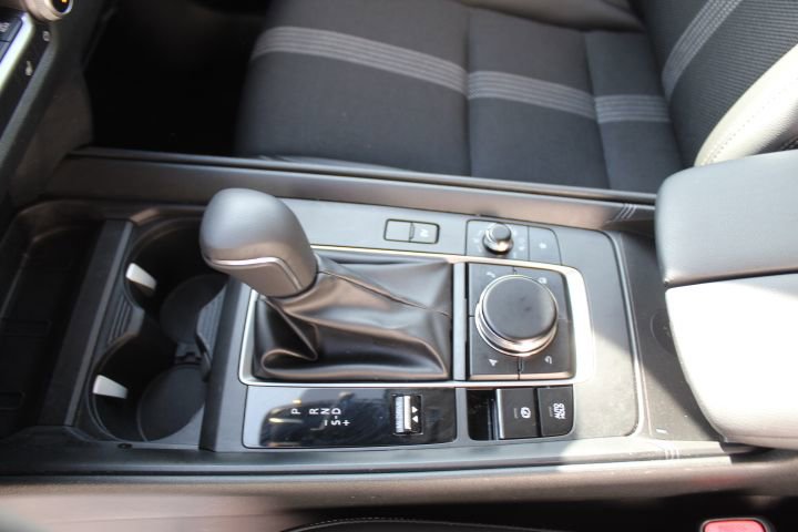 Certified 2025 MAZDA CX-50 2.5 Hybrid w/ Preferred Pkg image 24