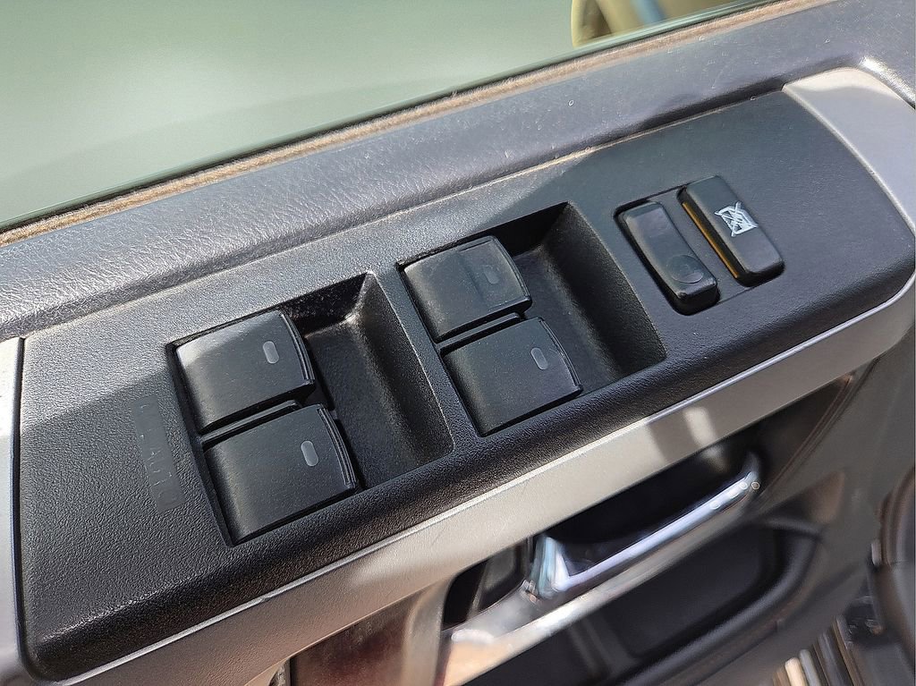 Used 2014 Toyota 4Runner Limited image 21