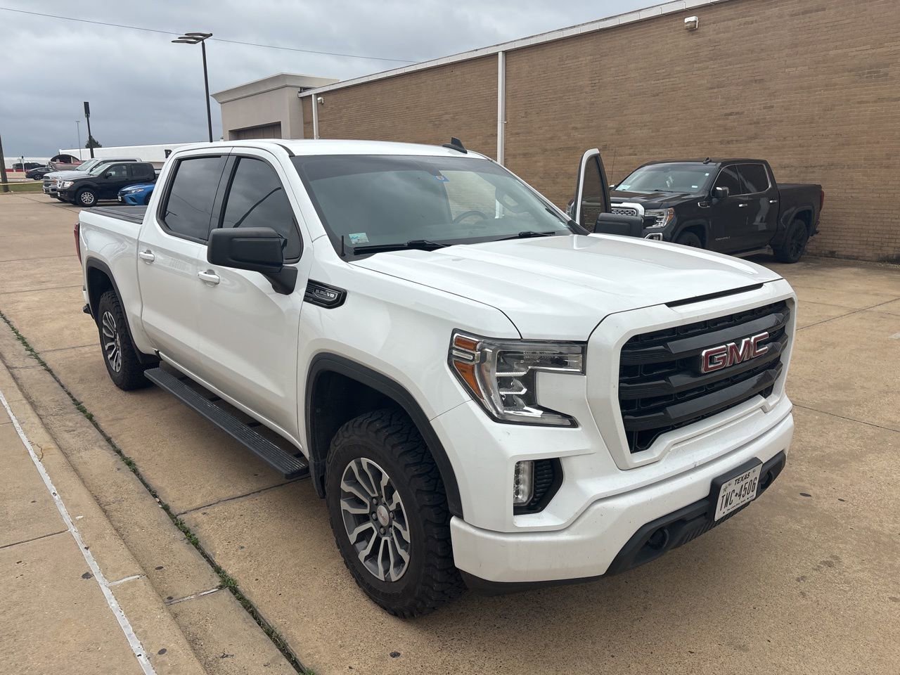 Used 2021 GMC Sierra 1500 Elevation w/ X31 Off-Road Package image 4