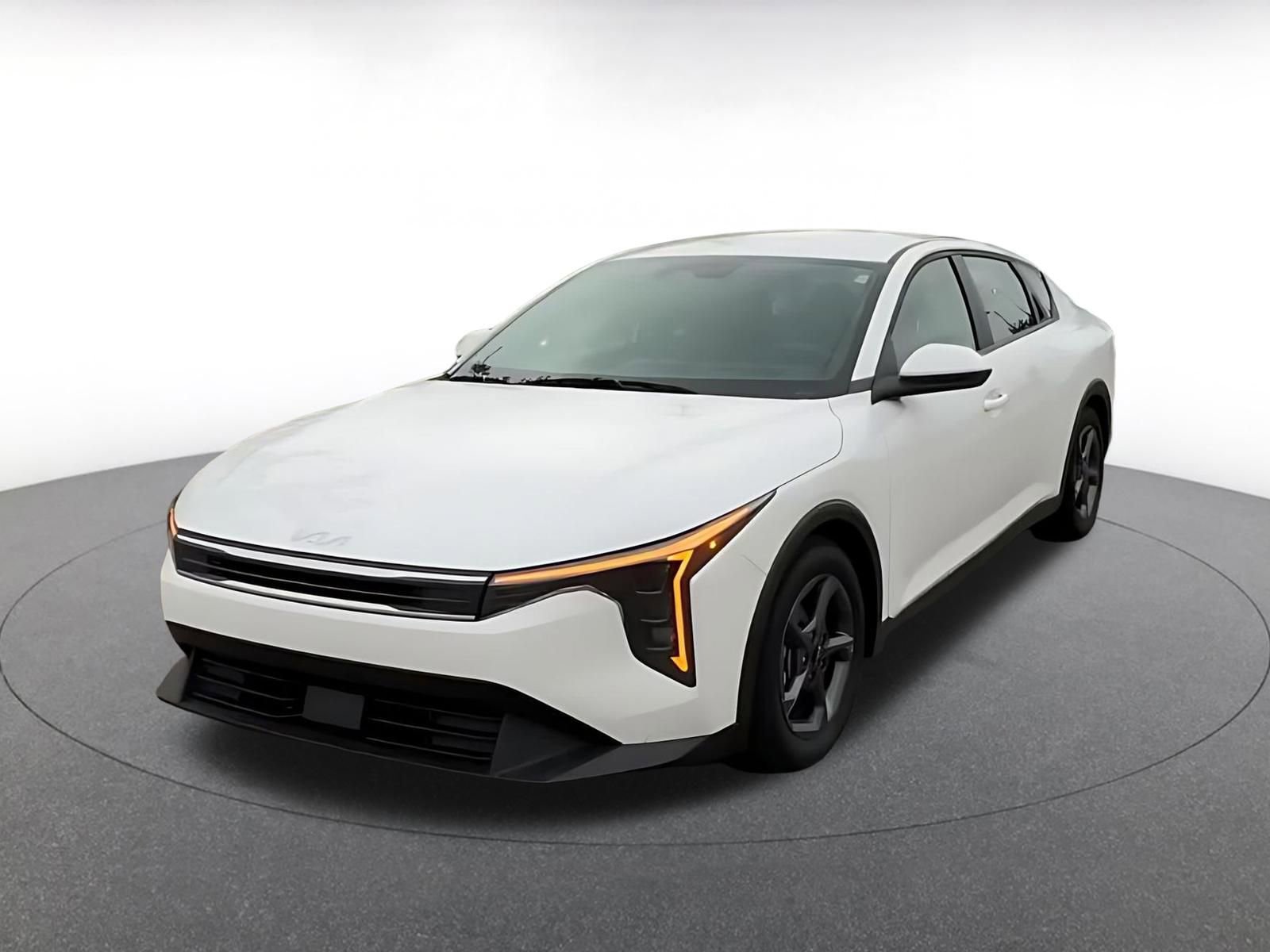 Used 2025 Kia K4 FWD image 7