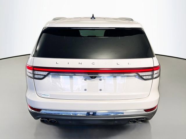 Used 2023 Lincoln Aviator Reserve w/ Equipment Group 201A image 4