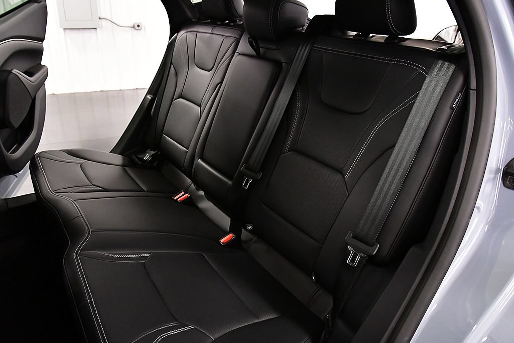 Used 2026 Ford Mustang Mach-E Premium AWD/4WD image 27