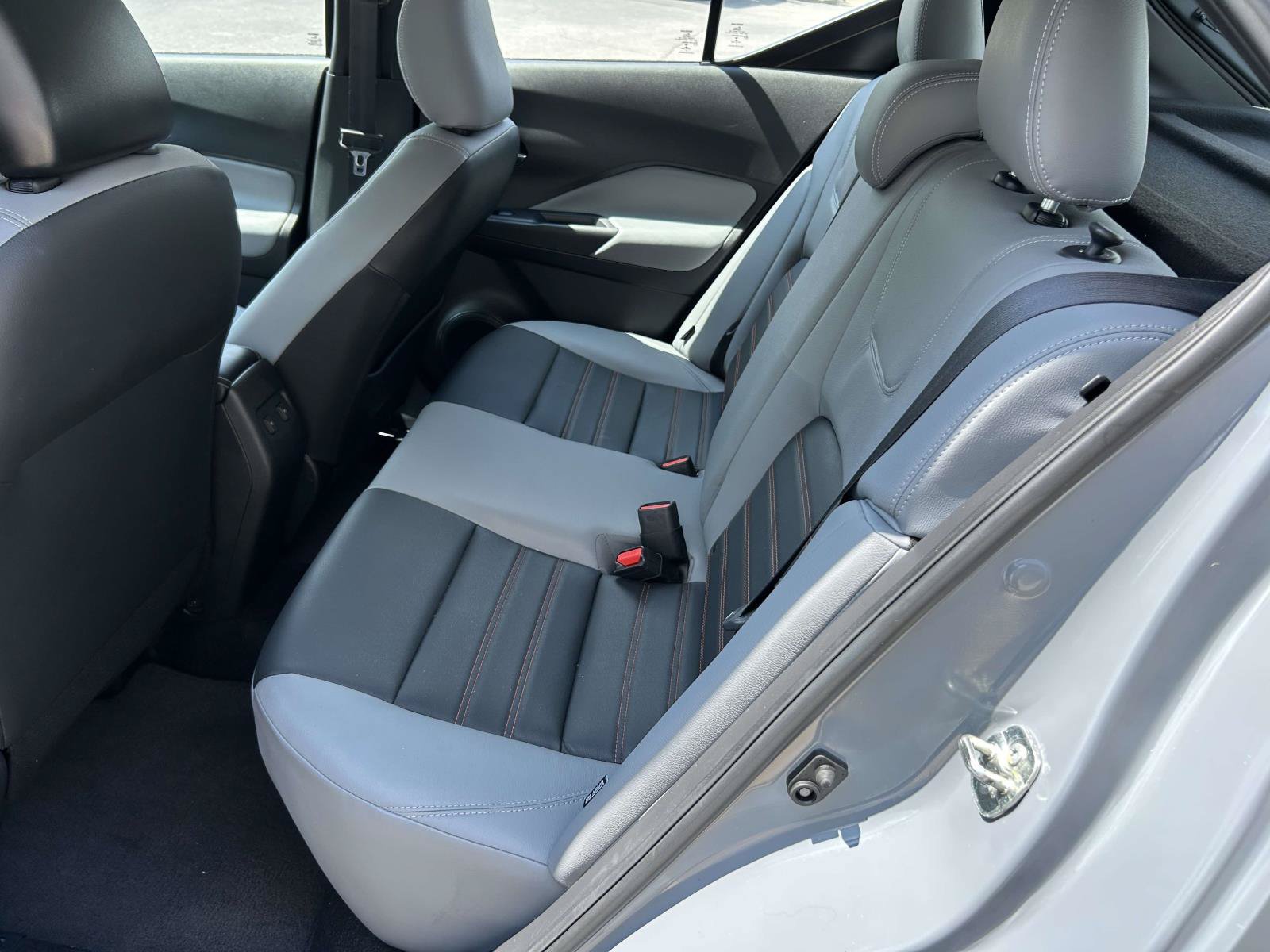 Used 2021 Nissan Kicks SR w/ SR Premium Package FWD image 10