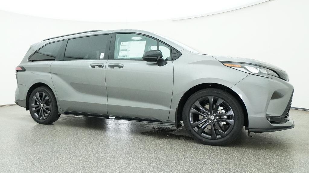 New 2026 Toyota Sienna XSE FWD image 11
