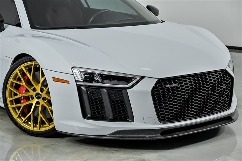 Used 2018 Audi R8 V10 plus AWD/4WD image 3