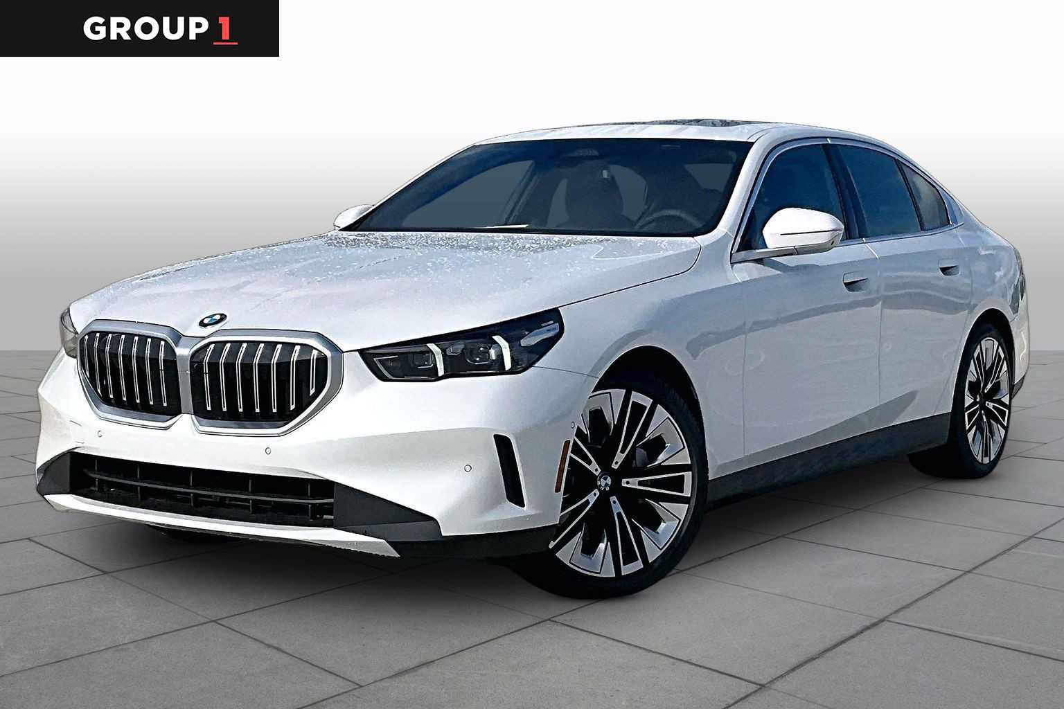 Used 2027 BMW 530i w/ Premium Package RWD image 1