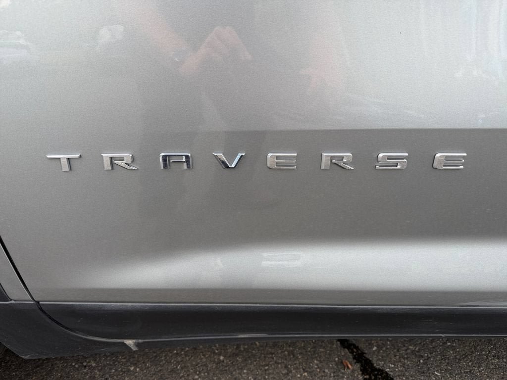 Used 2025 Chevrolet Traverse LT w/ Sun and Wheel Package AWD/4WD image 36